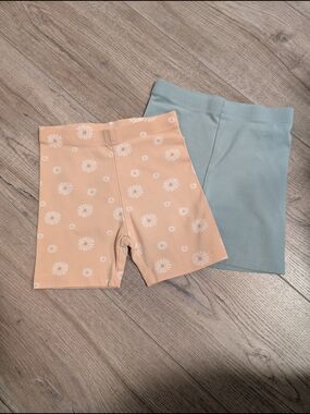 Girls' Peach Daisy Print & Light Blue Stretch Bike Shorts